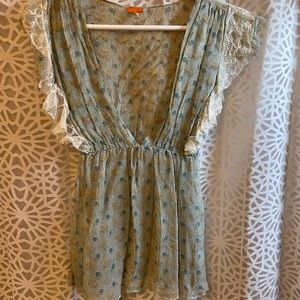 🎉SALE🎉 4 FOR $15! Sheer Anthropologie blouse with Raw edged lace sleeve